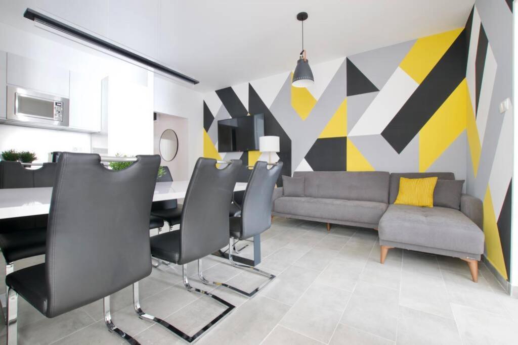 Premium Apartment By Hi5-Vaci Str. 3 Bedroom Budapest Exterior foto