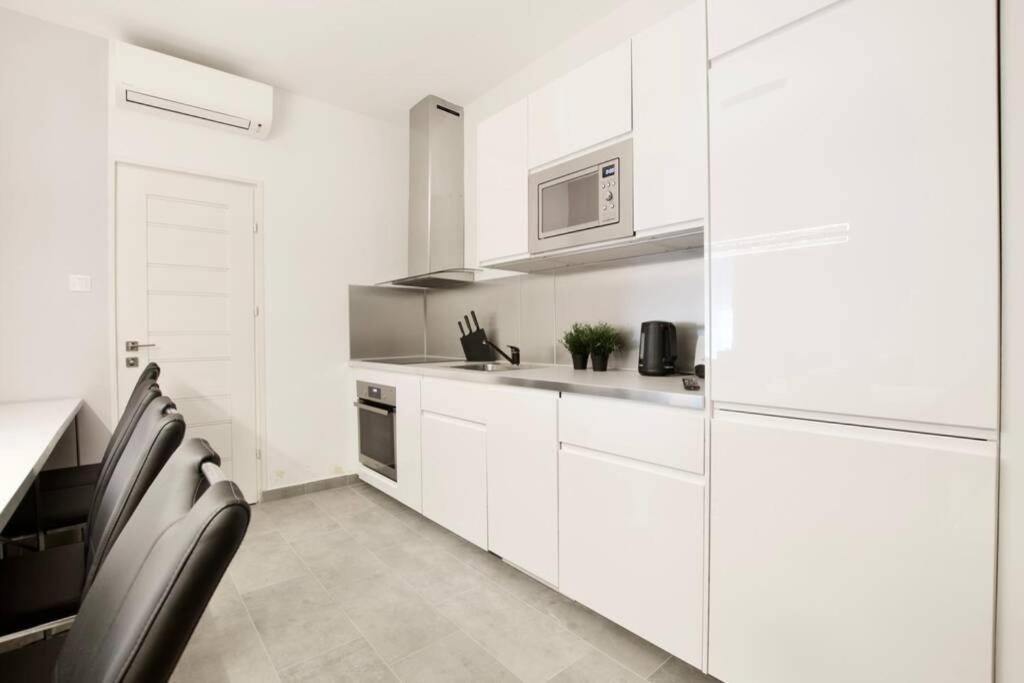 Premium Apartment By Hi5-Vaci Str. 3 Bedroom Budapest Exterior foto
